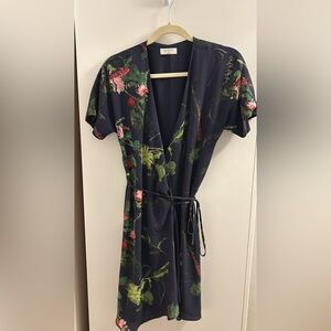 LIKE NEW** Floral Aritzia Babaton Wrap Dress